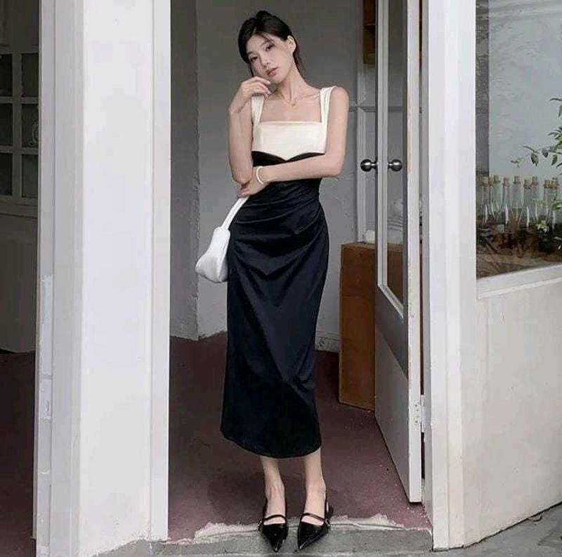 Newme Elegant Two-Tone Midi Dress