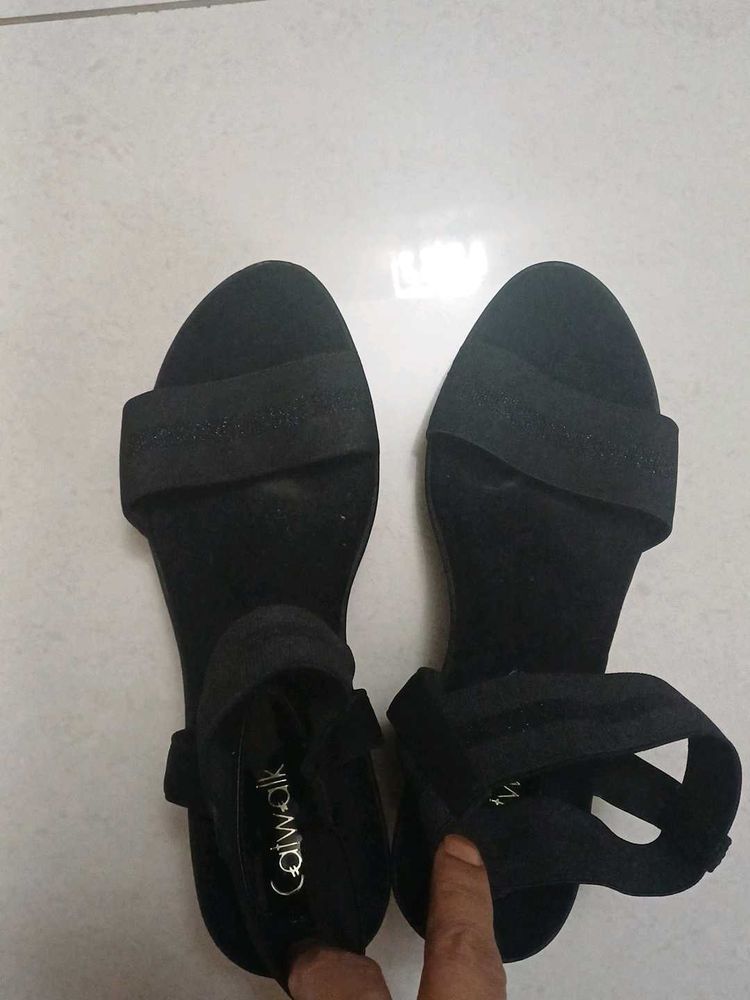 Catwalk 41 size black sandal