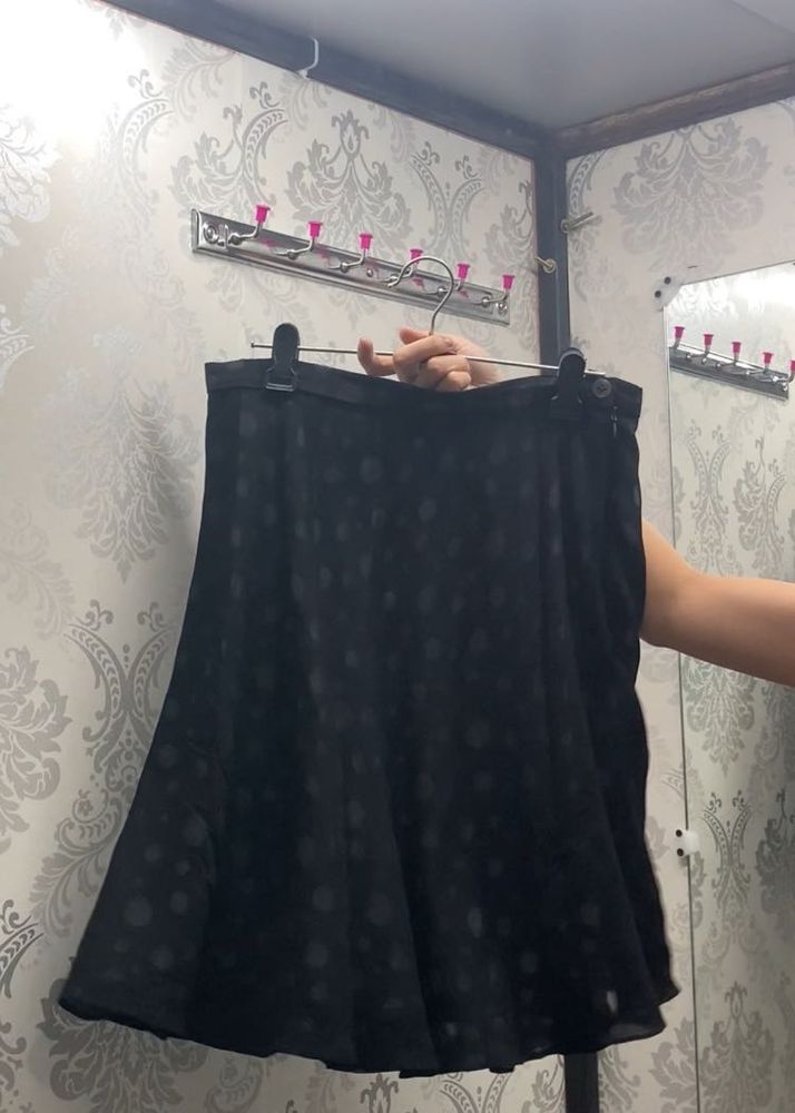 Elegant Black Patterned Midi Skirt