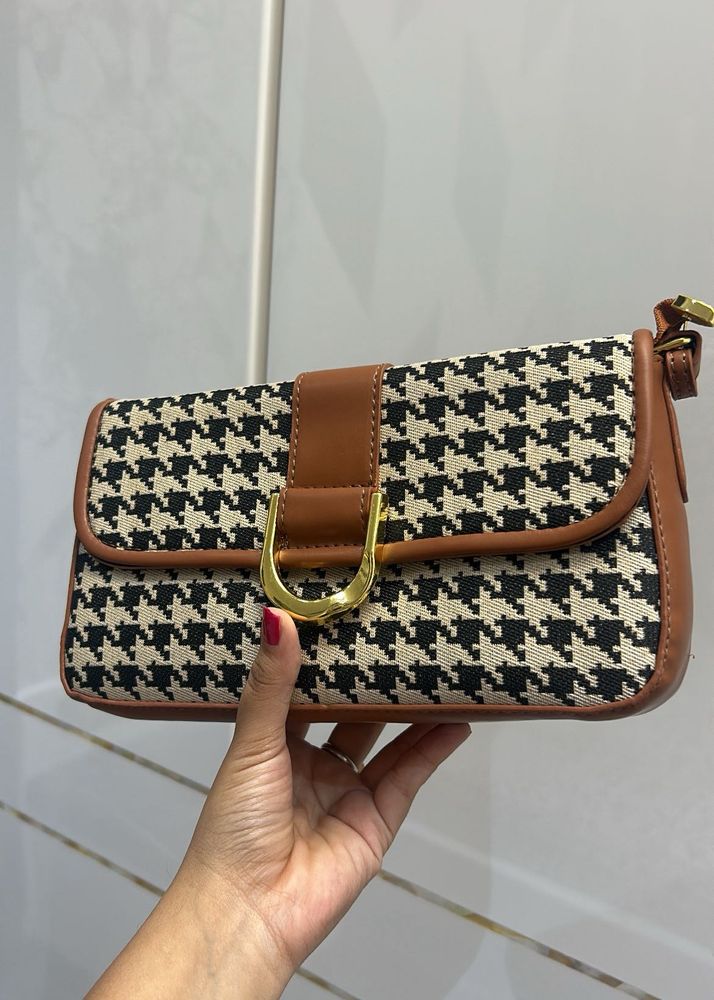 ‼️Price Drop- Classic Baguette Bag In Black