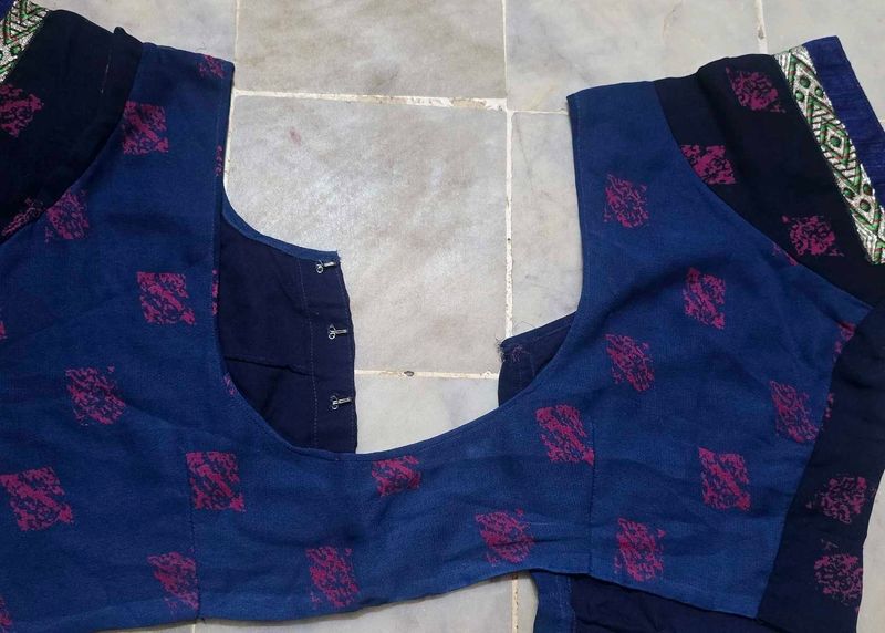 Elegant Blue Printed Blouse