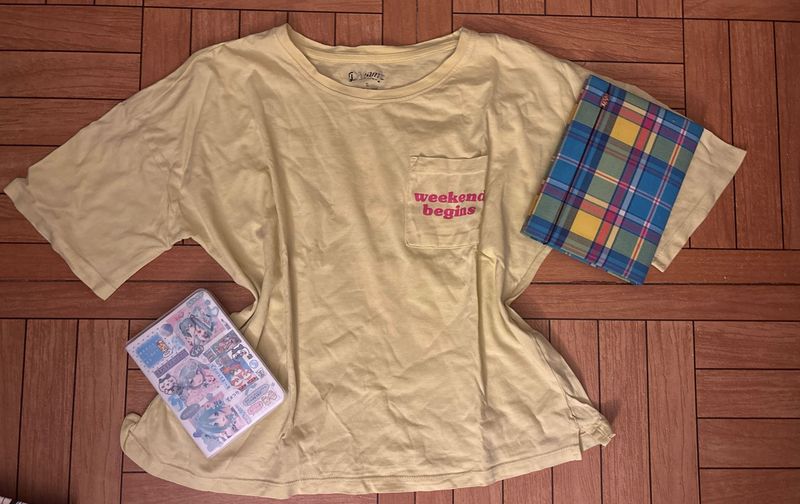 Cute y2k Yellow "Weekend Begins" T-Shirt