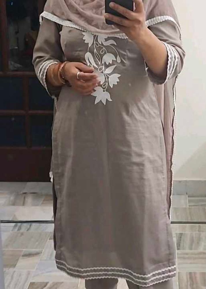 Elegant Embroidered Farshi salwar Kurta Set