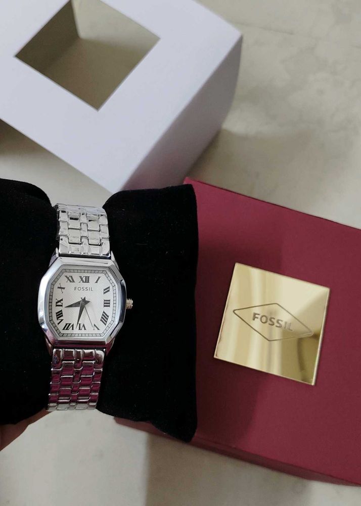 Fossil Women's Watch - Elegant Silver Band