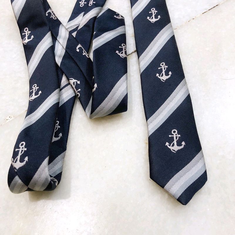New Tie, Unisex.