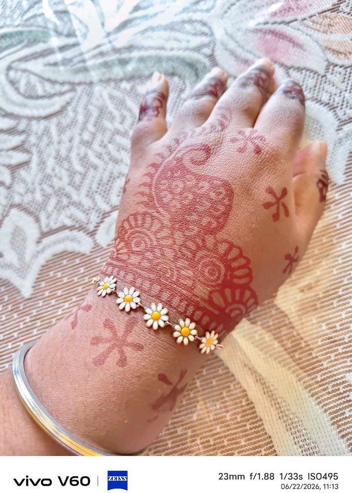 Daisy Flower Bracelet