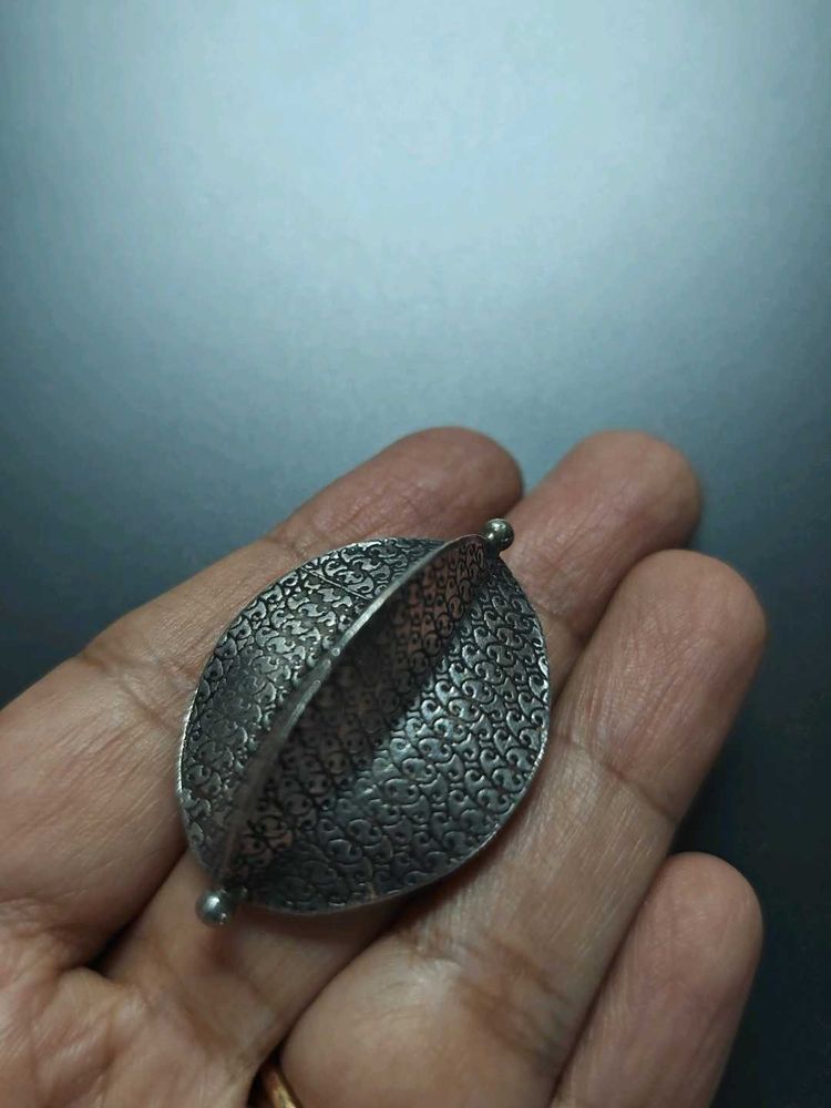 Pure Silver Unique Leaf-Shaped Ring