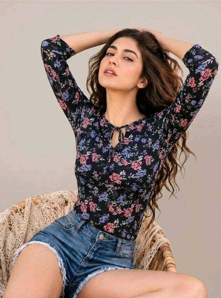 🌸Floral Print Lace-Up Top