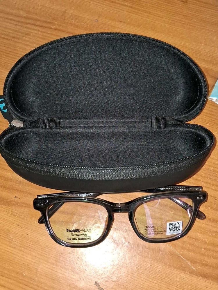 Black Eyeglasses Case