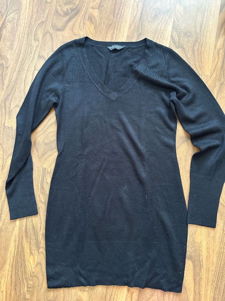 Black V-Neck Long Sleeve Sweater Dress