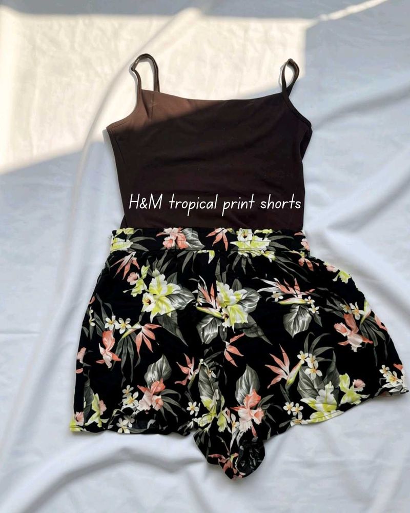 H&amp;M Tropical Print High-Waisted Shorts