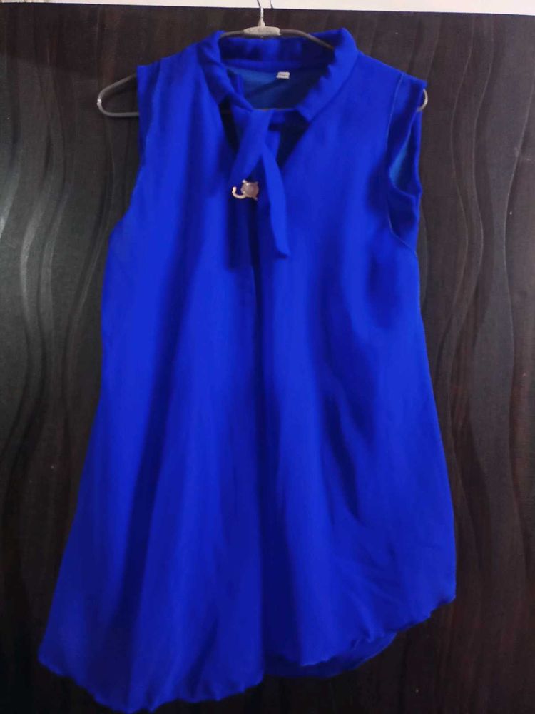 Royal Blue Sleeveless V-Neck Top