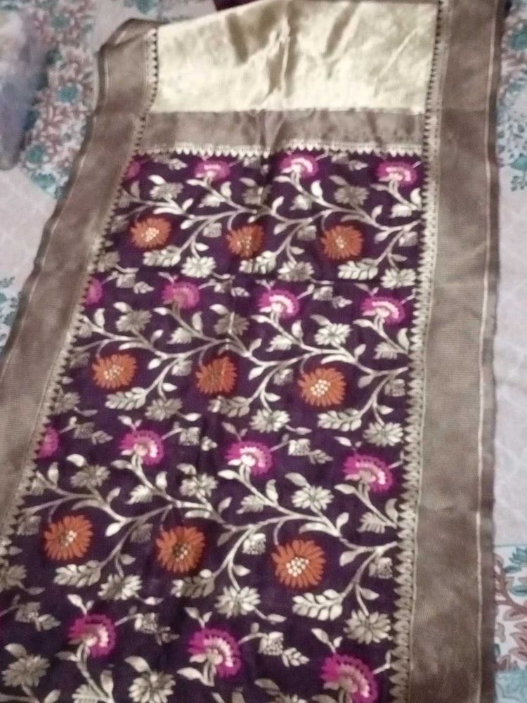Elegant Banarasi Silk dupatta