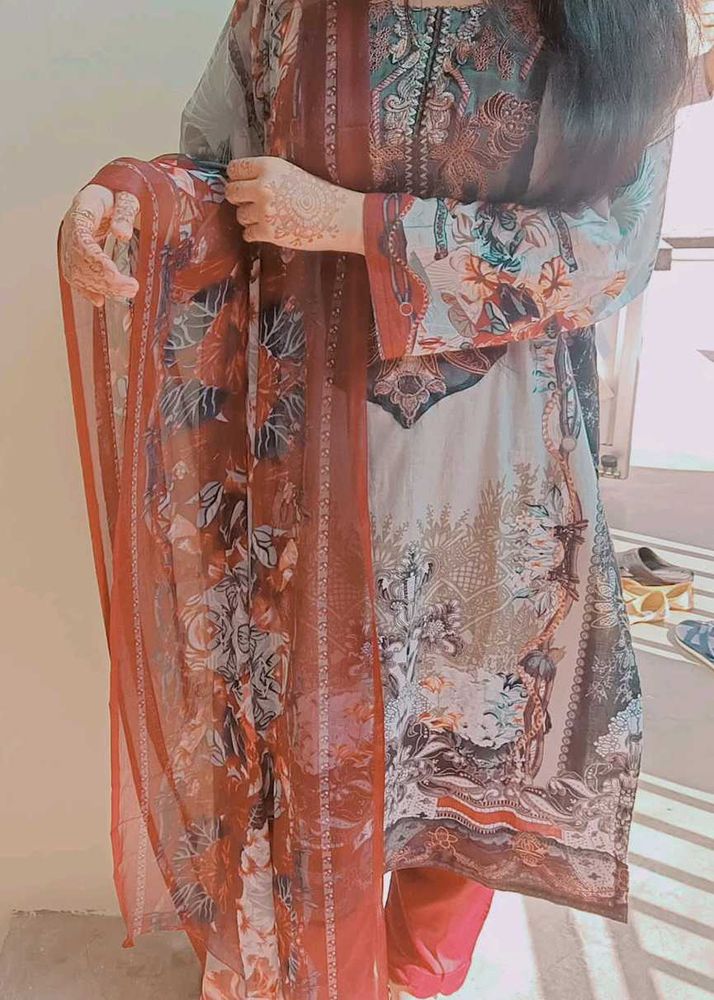 pakistani style kurta set with dupatta