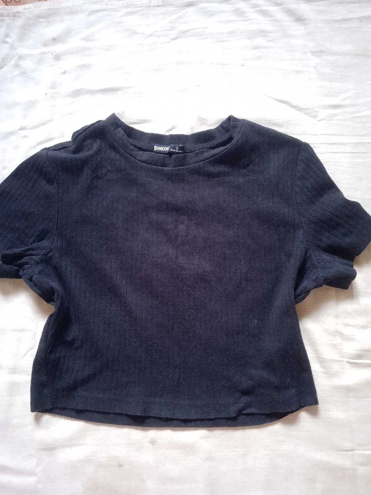 Ribbed Black Cropped T-Shirt