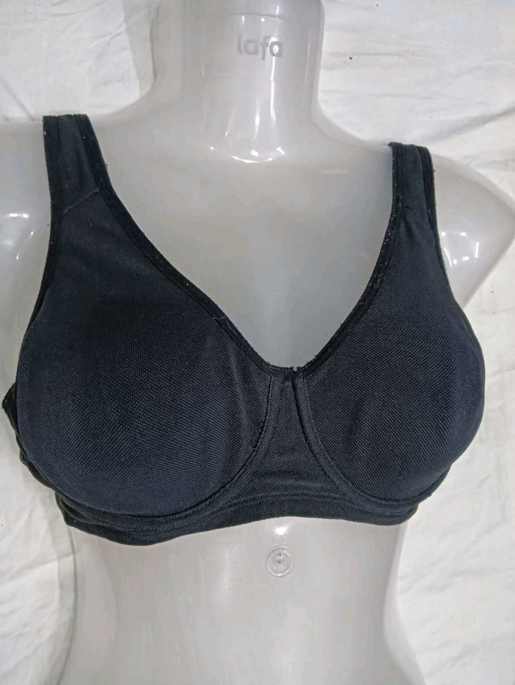 💙 Comfortable Black Bra