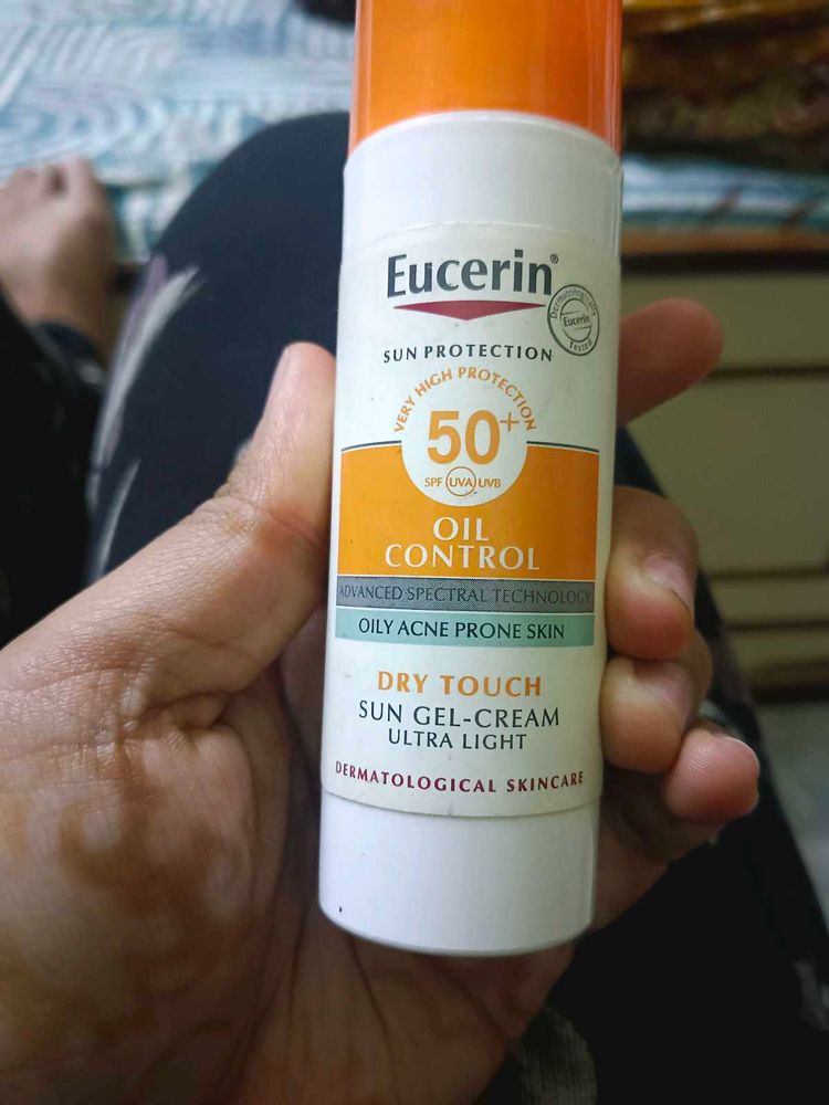 Eucerin Sunscreen Oil Control SPF 50+