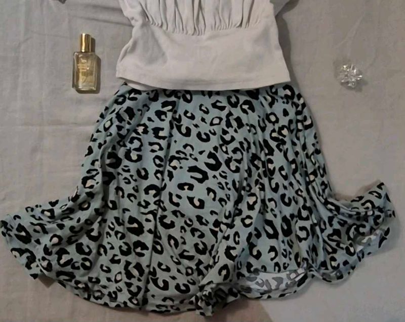 ice blue lopard print skirt w inner shirts