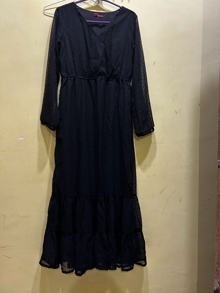Elegant Black Ruffled Maxi Dress