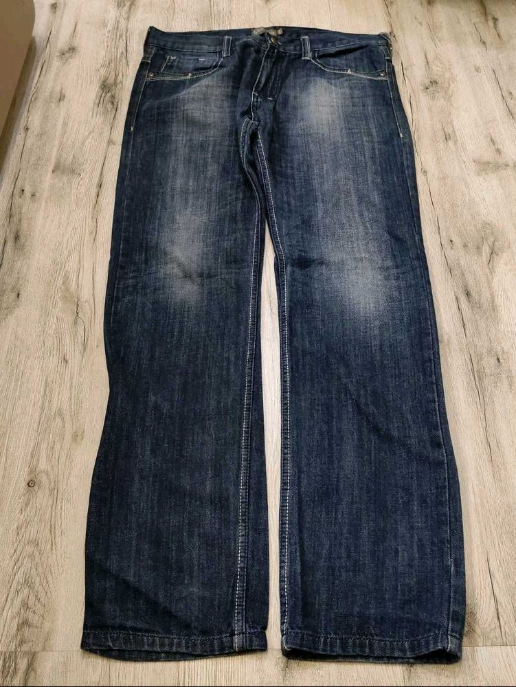 Ma4879 Lee jeans waist 34 inches