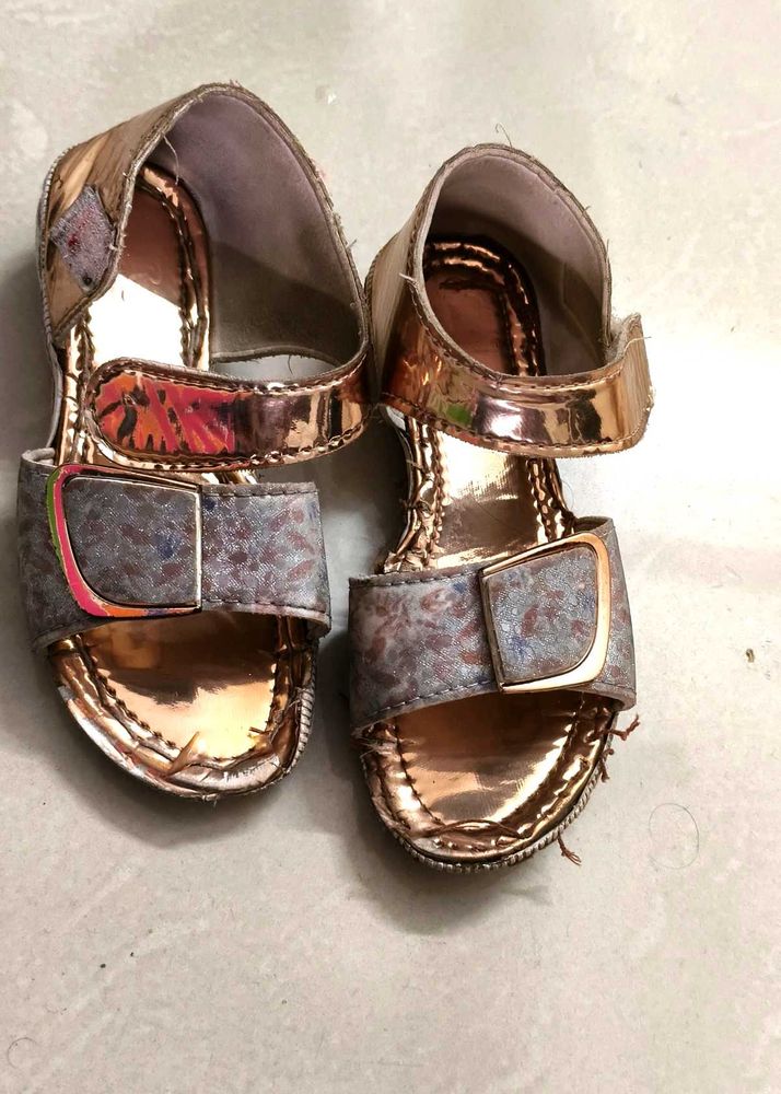 Stylish Rose Gold Sandals for Little Girls