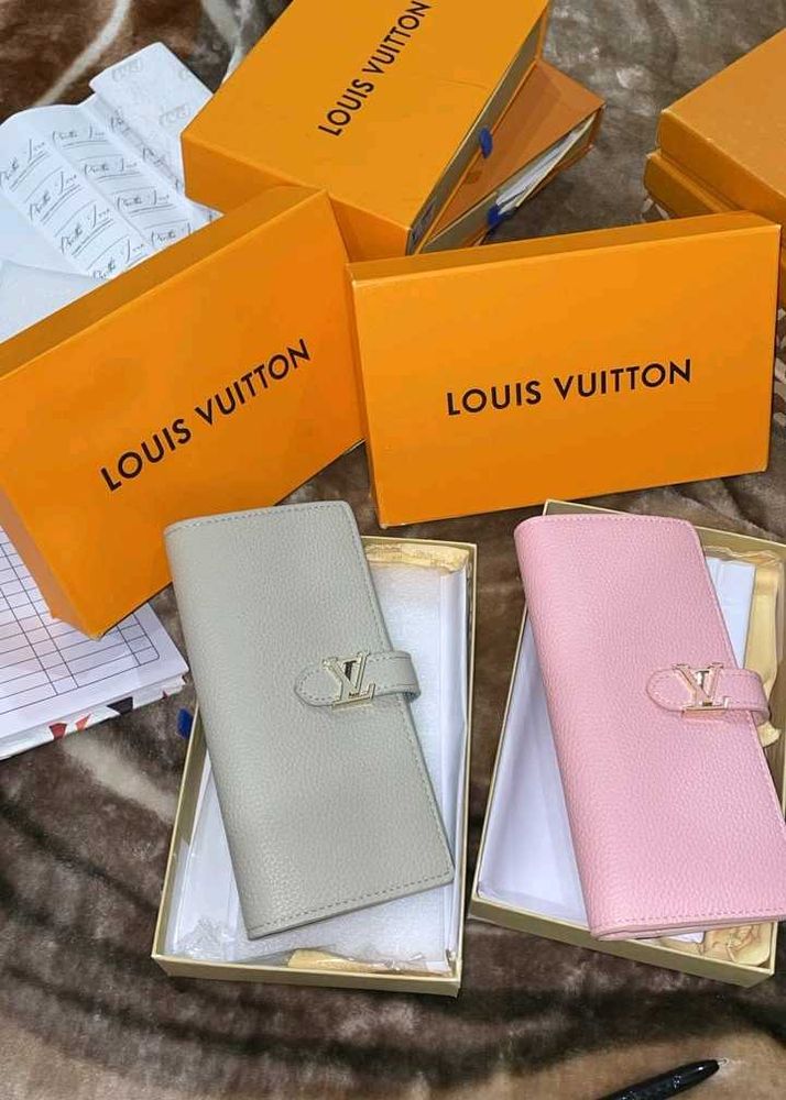 Luxury Louis Vuitton Wallet - Pink &amp; Grey