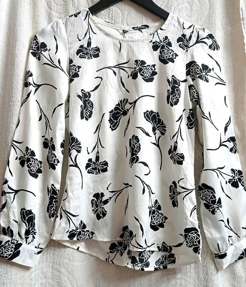 Women's White Floral Print Top
