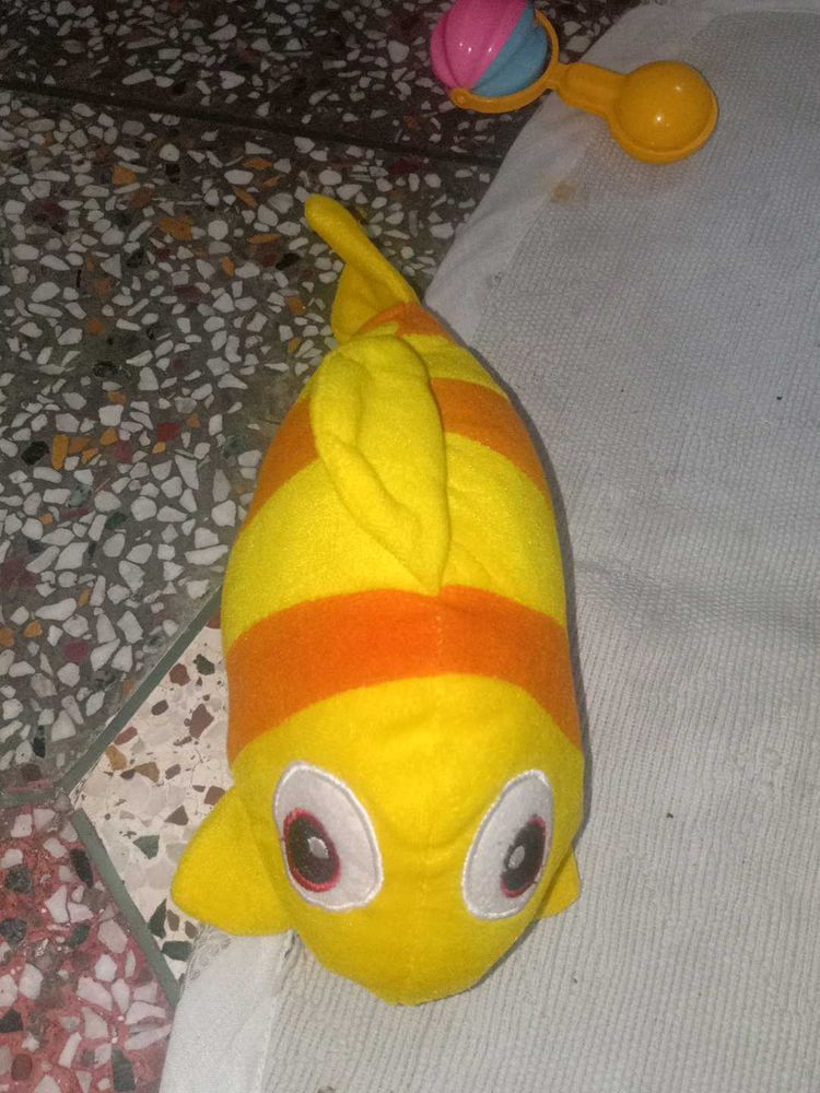 beautiful fish soft toy
