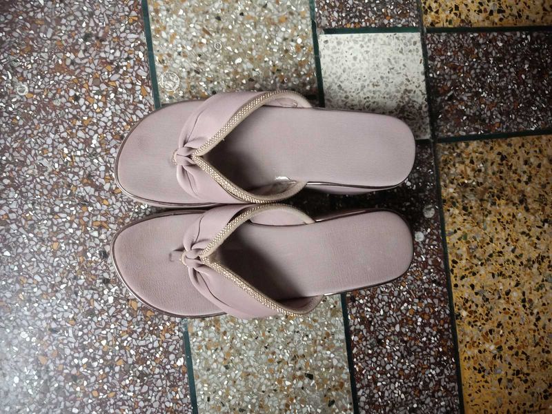 Stylish Women's Flip-Flops