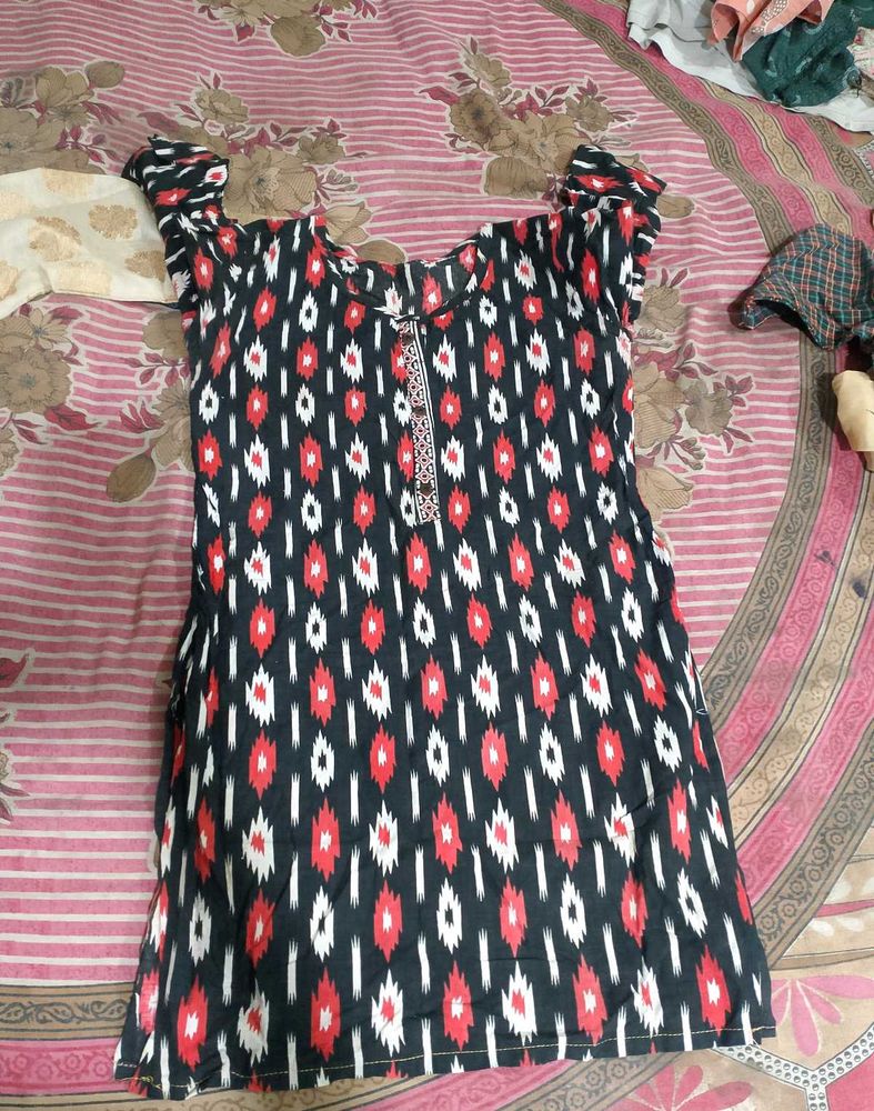 Stylish Black Kurta with Red &amp; White Ikat Print