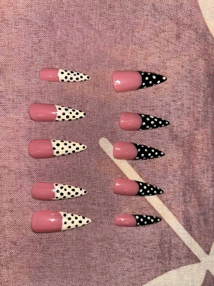 Cute Polka Dot Press-On Nails