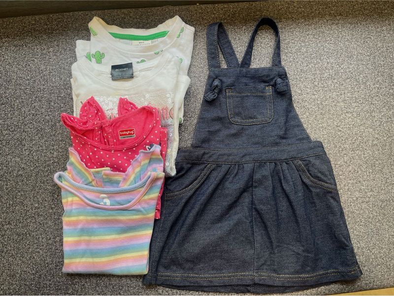 Carter’s Dangree With 4 T-shirts Clothing Bundle