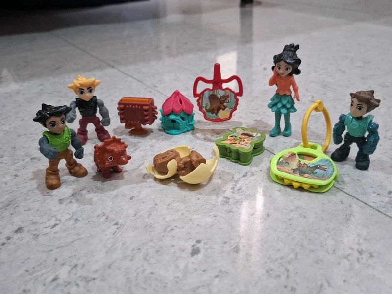 Collectible Toy Figures Set