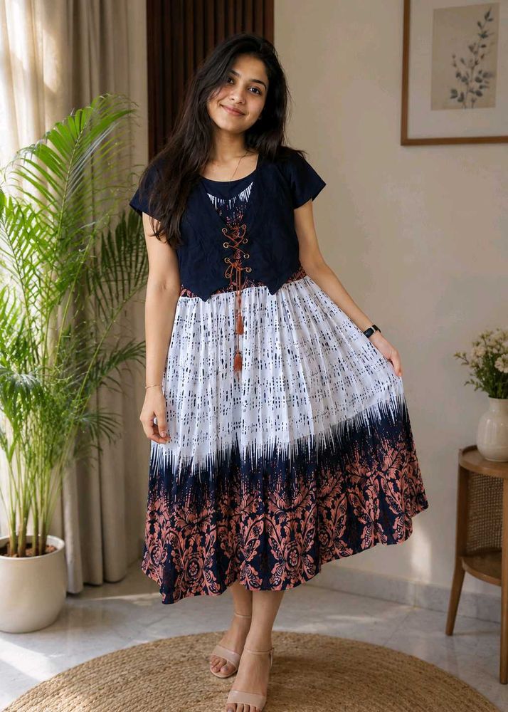 Stylish Navy &amp; White Printed Gown