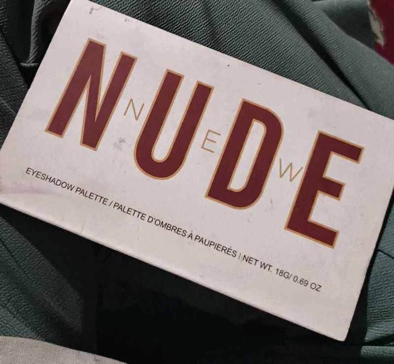 Nude Eyeshadow Palette
