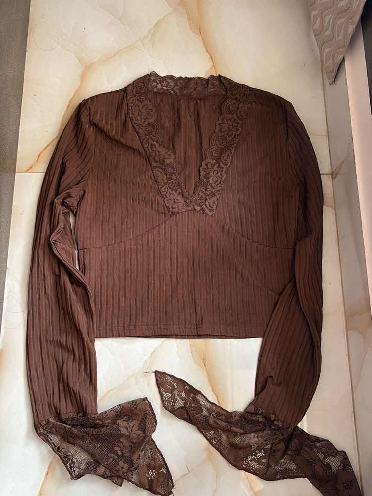 Brown Lace Trim Ribbed Crop Top