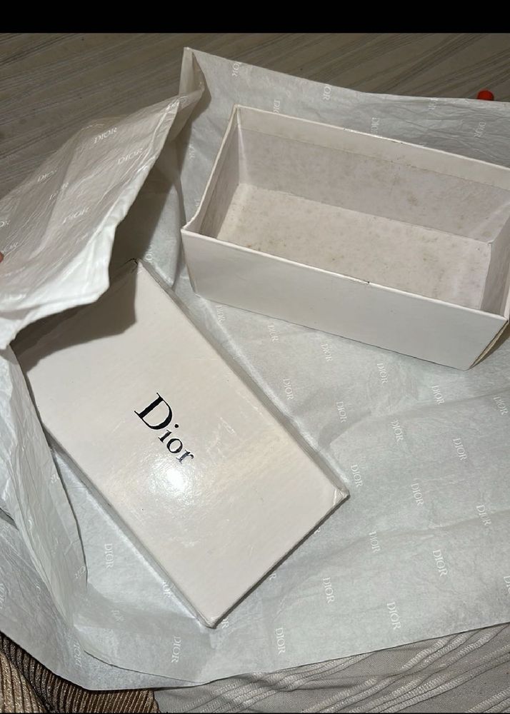 Dior Box &amp; paper