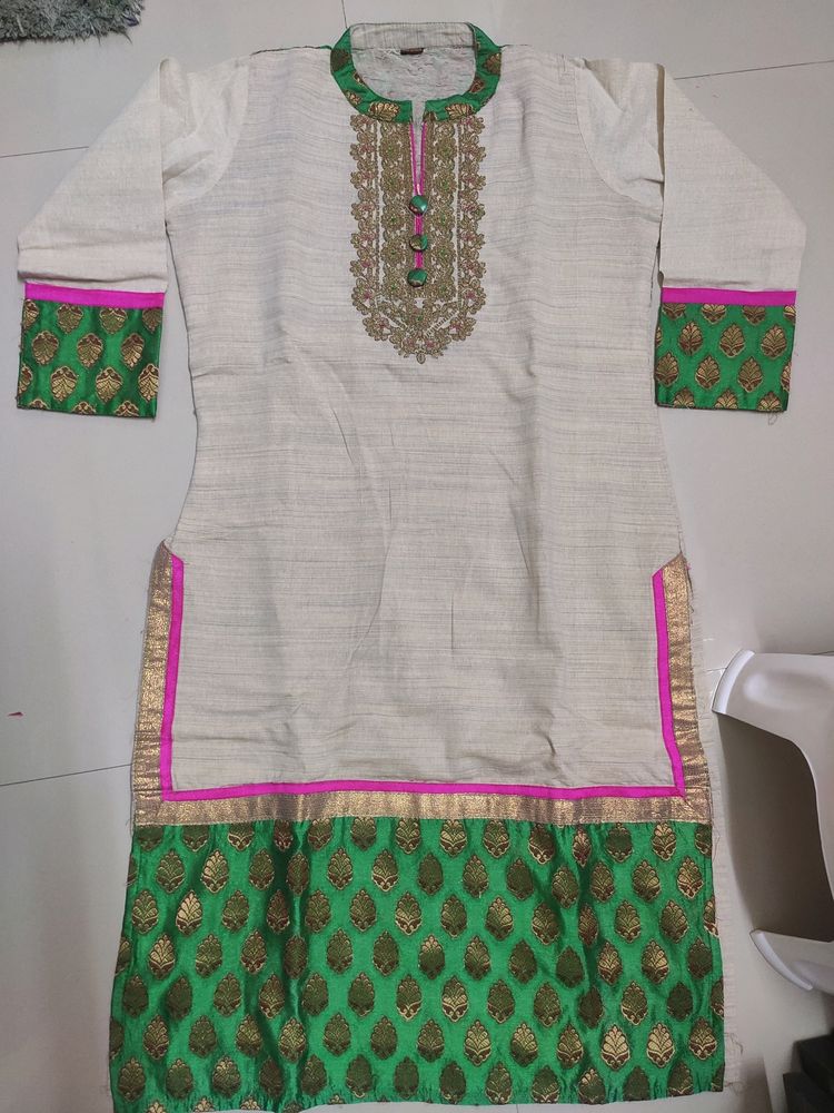 Ladies khadi  kurti M size