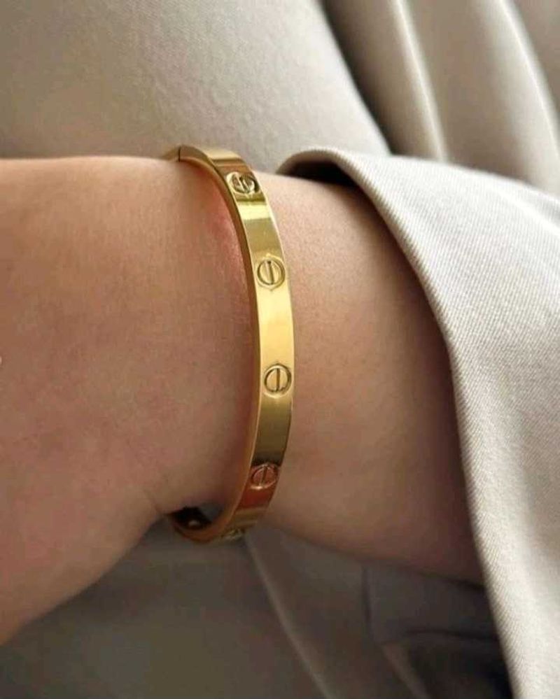 Elegant Gold Bangle Bracelet anti tar
