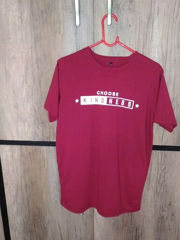 Men Maroon Tshirt