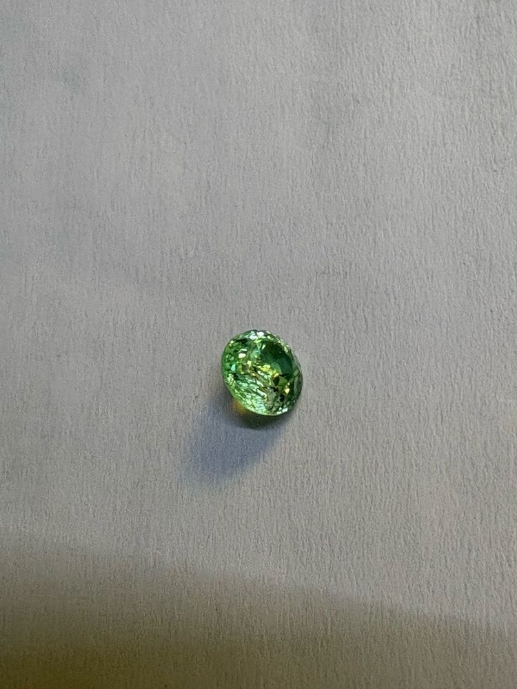 Stunning Green emarald Gemstone Ring