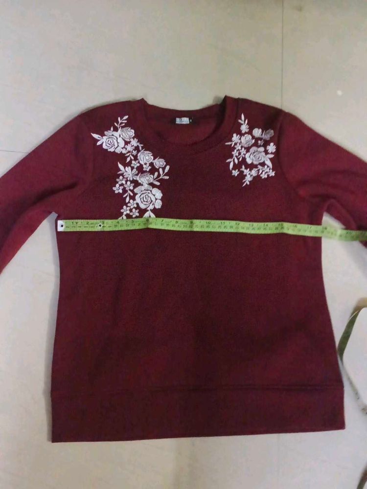 tokyo talkies Embroidered Sweatshirt brand new