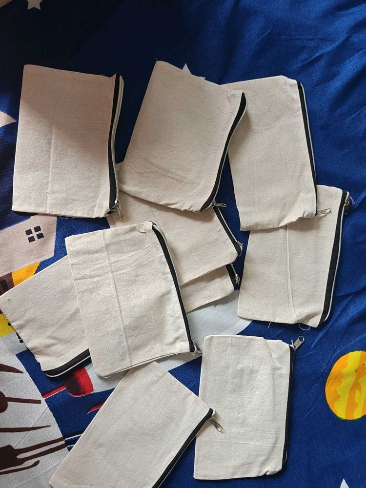 10 plain cotton pouches