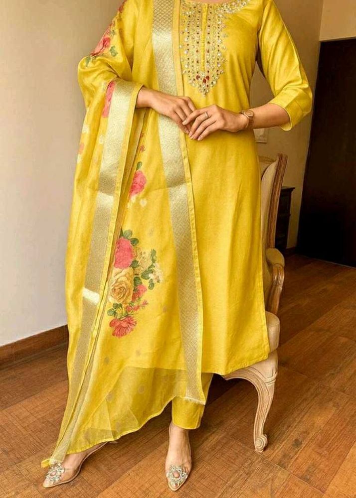 Kurta Pant With Dupatta &amp; Free Delivery