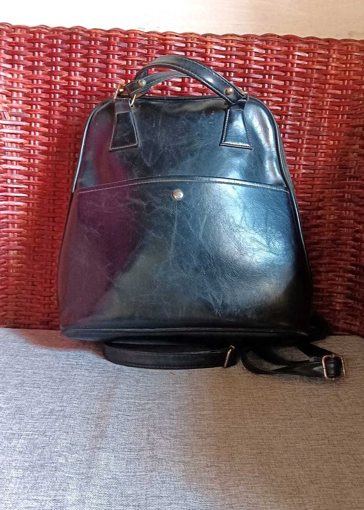 Chic Black Faux Leather Handbag