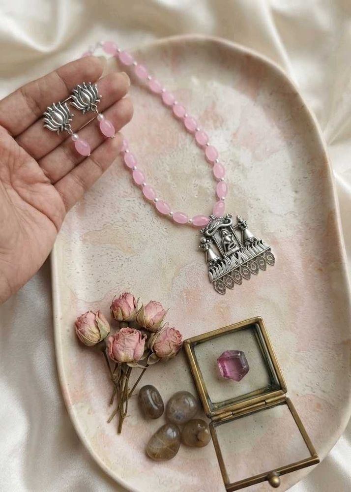 Elegant Pink Beaded Necklace &amp; Earrings Set