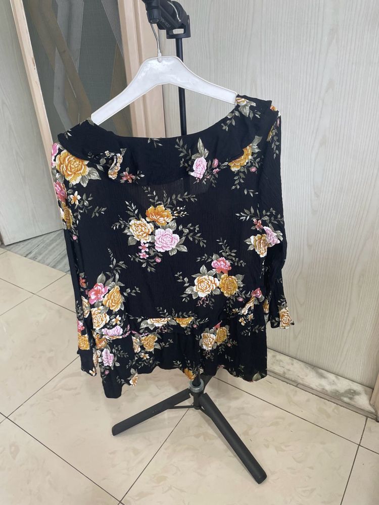 black cotton girly sweet top