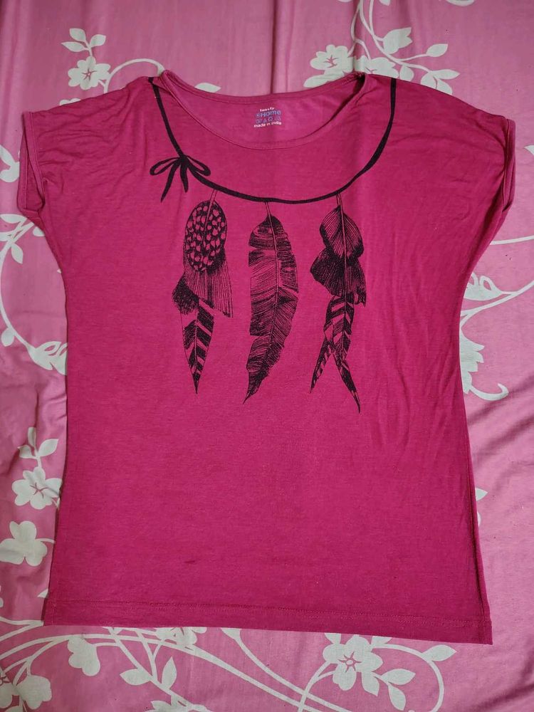 Fuchsia Pink Feather Graphic T-Shirt