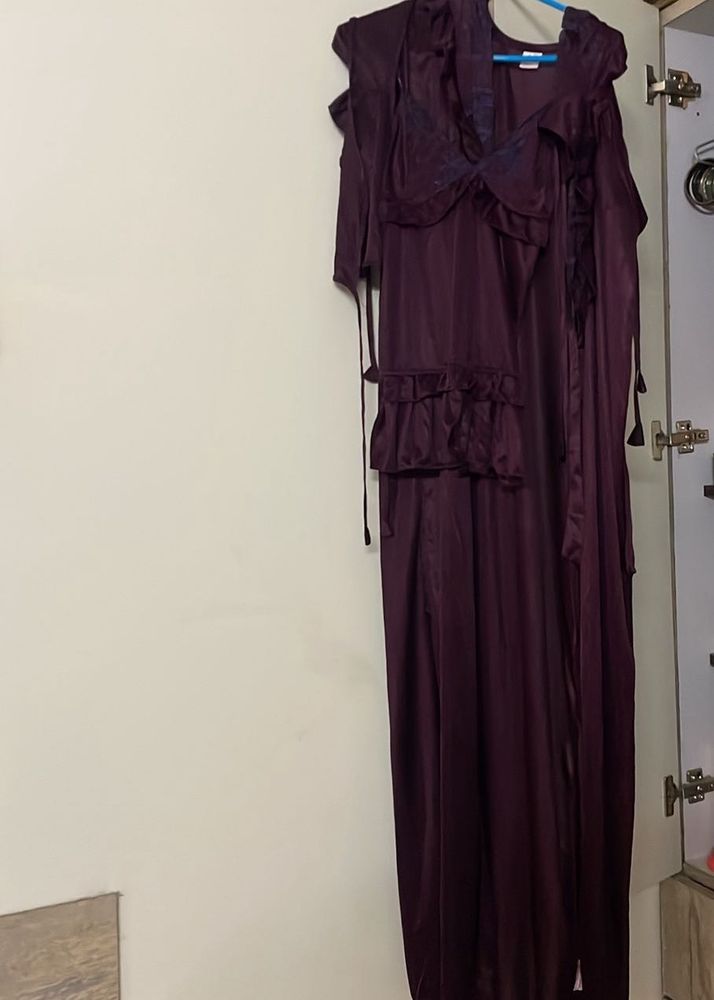 Elegant Nightgown &amp; Robe Set 4 pieces