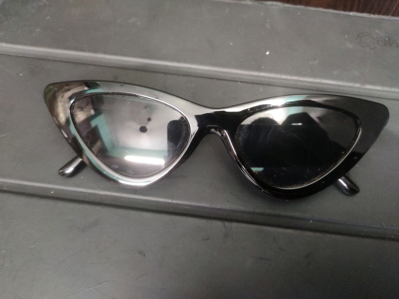 Black Cat Eye Sunglasses
